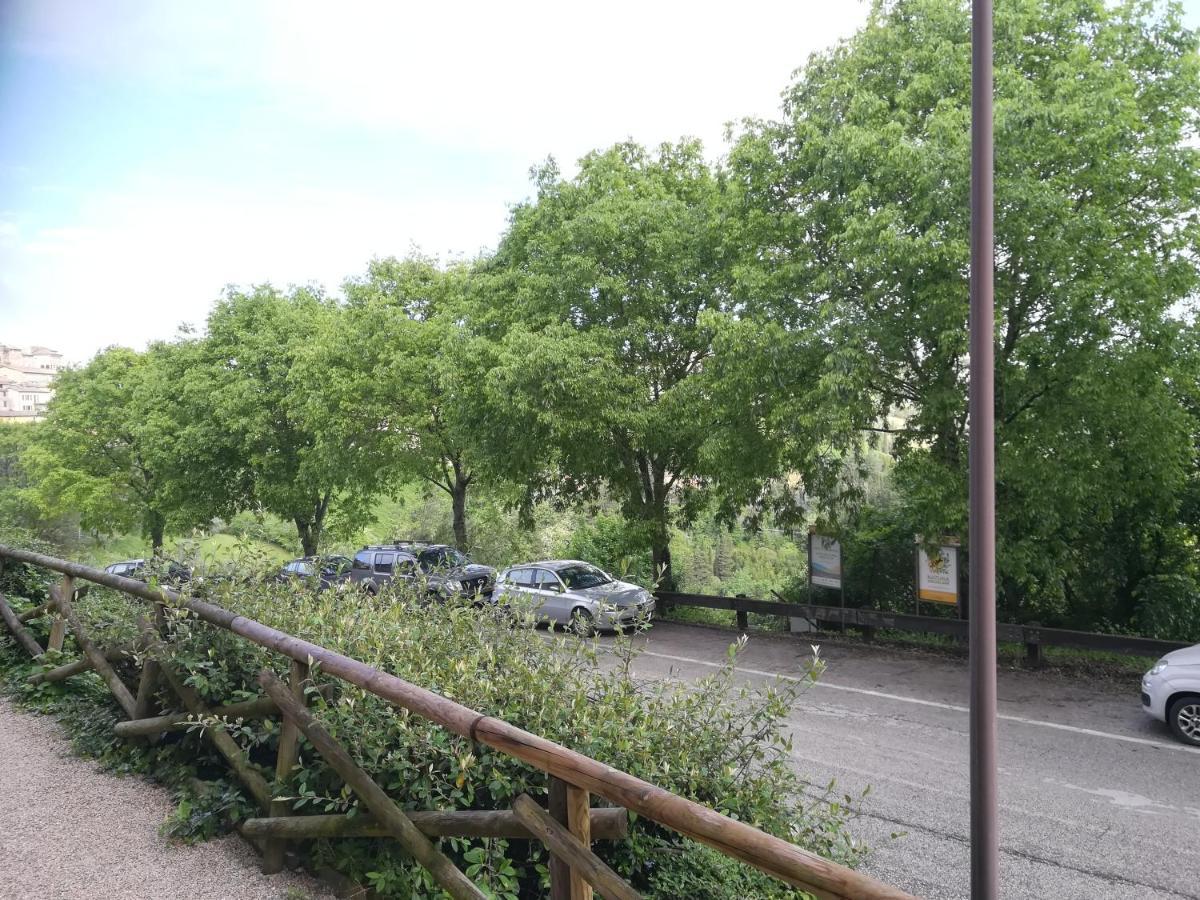 Central- Views - Air Conditioning - Easy Parking -Self Check In Perugia Exterior photo